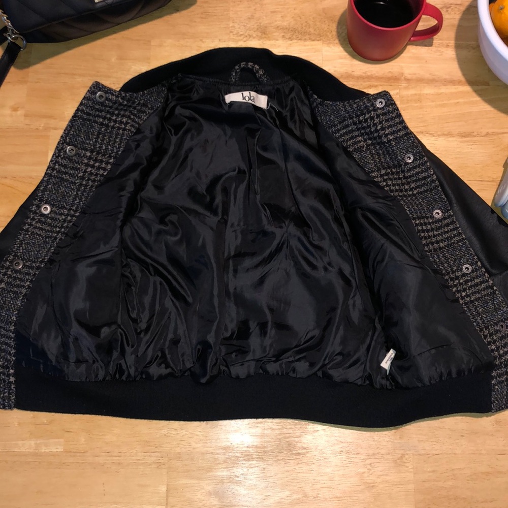 Jacket - Picture 3 of 4